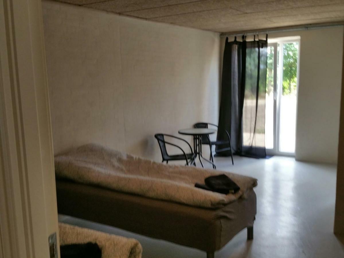 Kyndestoft Bed & Breakfast 霍尔斯特布罗 外观 照片